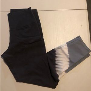 Aerie Tie Dye Chill Play Move leggings size L
